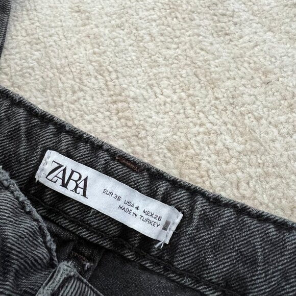 ZARA High Waisted Crop Jeans 4 - Picture 2 of 10